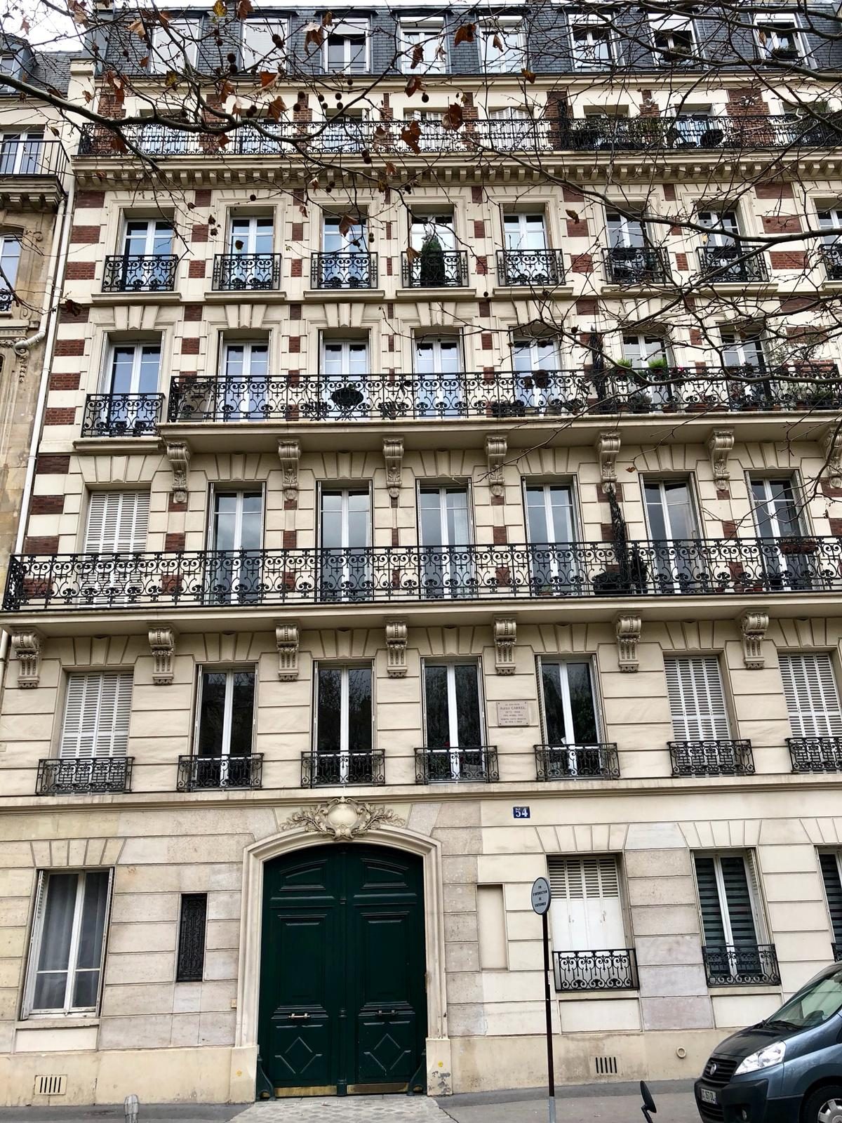 Alexis Carrel's house.jpg